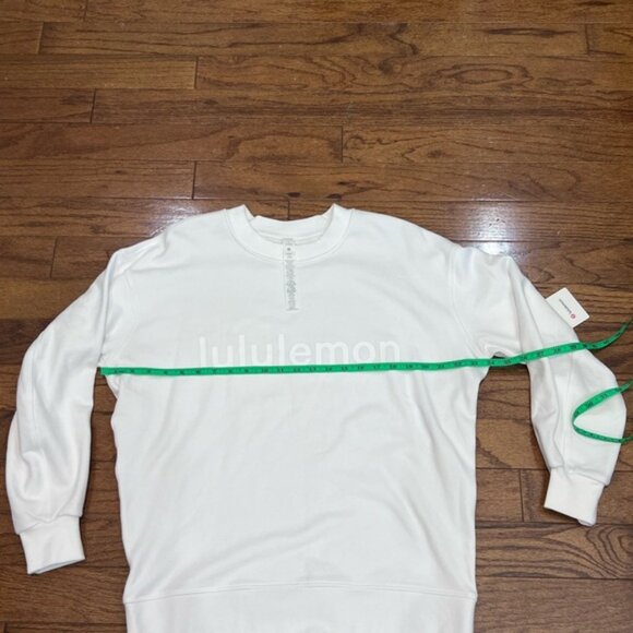 lululemon athletica LOGO perfectly oversized crew Sweater PTP24 sz 4 NWT - Picture 6 of 10